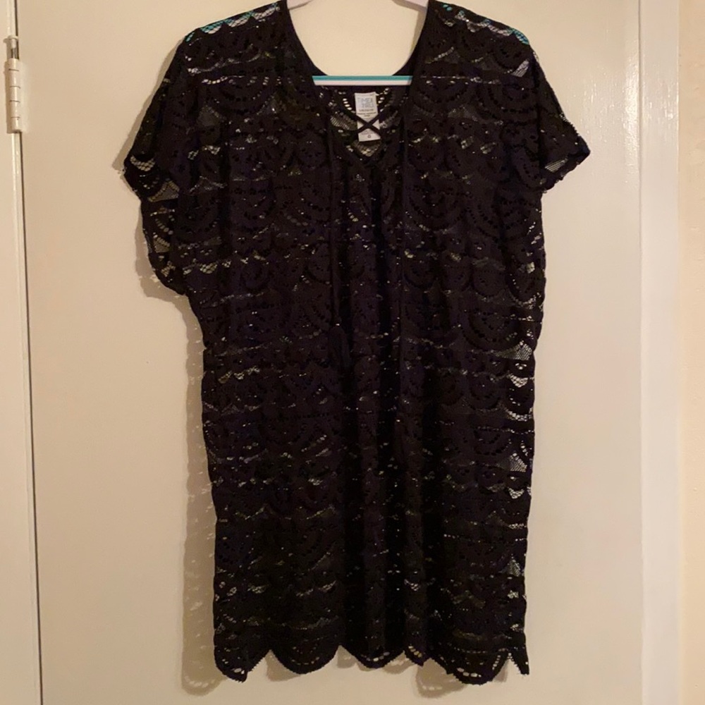Time & Tru Swimsuit Cover up